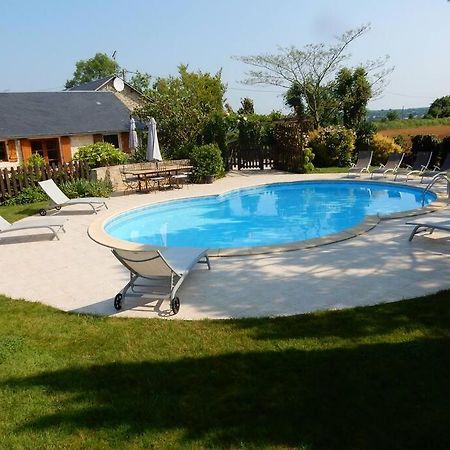 3 Self-Contained Gites With Pool And Games Room Saint-Georges-de-Noisne Екстер'єр фото