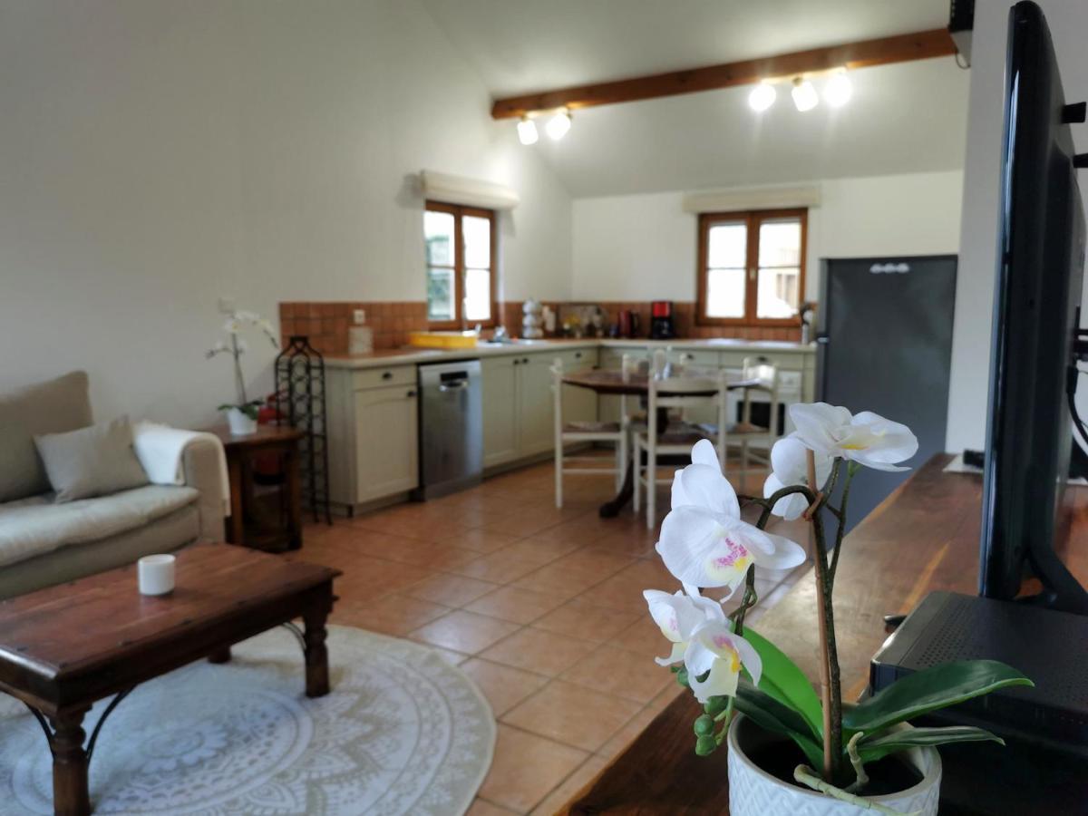 3 Self-Contained Gites With Pool And Games Room Saint-Georges-de-Noisne Екстер'єр фото