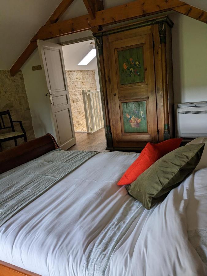 3 Self-Contained Gites With Pool And Games Room Saint-Georges-de-Noisne Екстер'єр фото